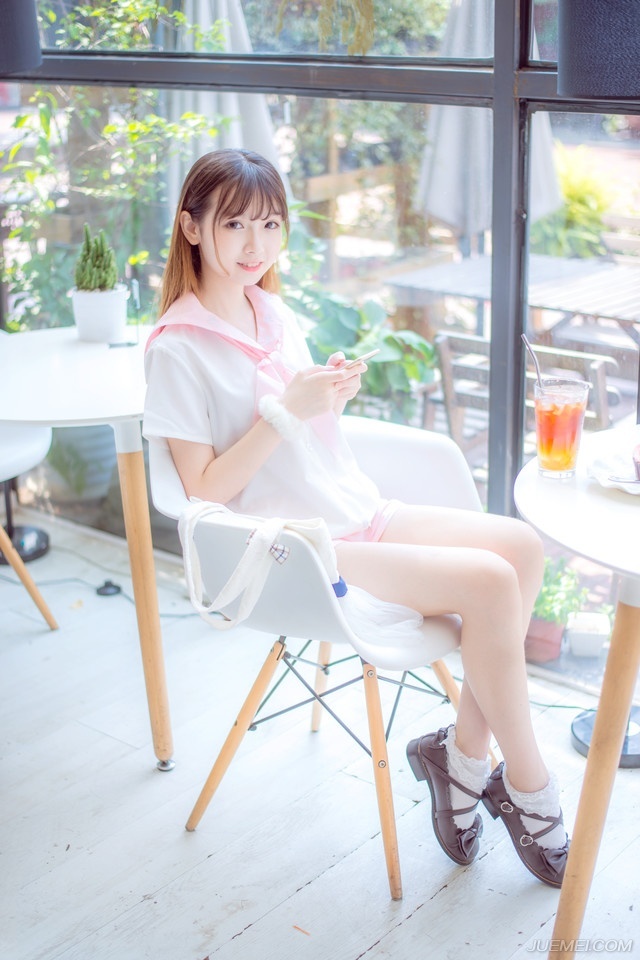 我相信，梦里能到达的地方，总有一天，脚步也能到达。